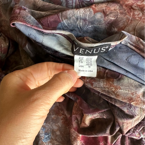 Venus // Gorgeous stretchy midi dress multi color mermaid fit Size M - Picture 3 of 7